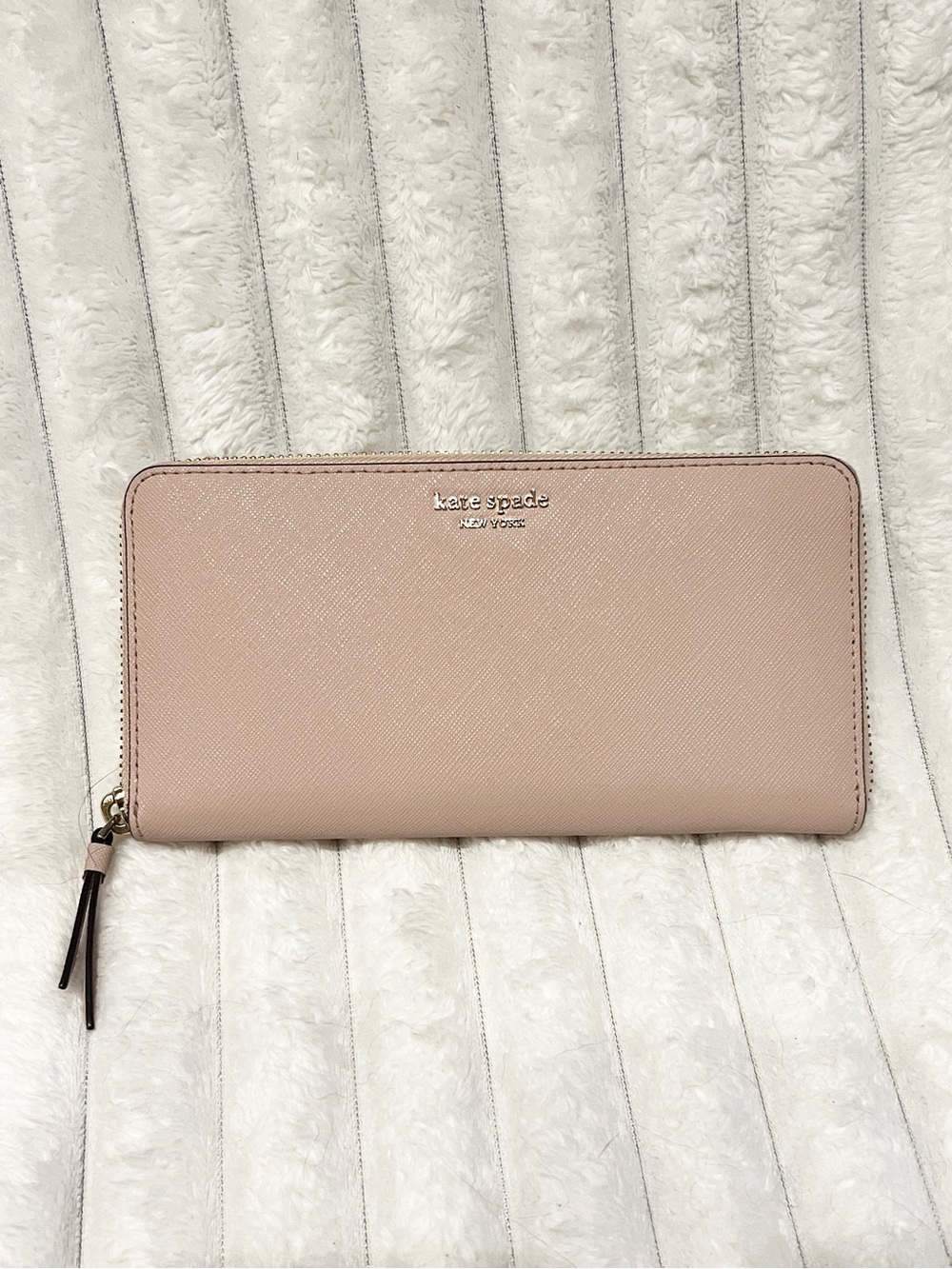 kate spade blush zip-around continental wallet